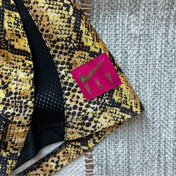 Nike Dri-Fit Rebel Fly Vivid Sulfur Basketball Shorts Women’s Size Small - Picture 9 of 14